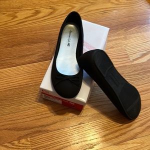 American Eagle brand new black flats